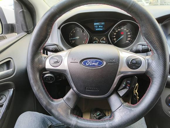 [西安·陕A] 二手福特福克斯2012款 三厢 1.6L 自动风尚型