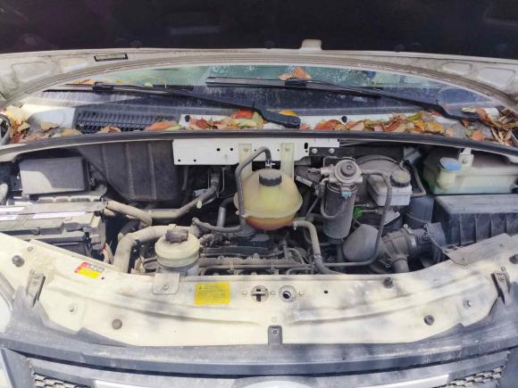 [常州·鲁D] 二手上汽大通MAXUS新途V802019款 2.5T经典款6挡手动傲运通短轴中顶5/6座