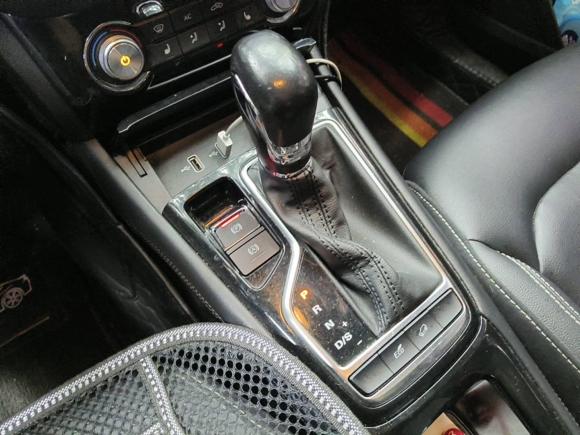 [广州·粤E] 二手荣威荣威RX32018款 1.6L CVT互联网智享版