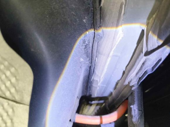 [深圳·粤B] 二手奔驰奔驰E级新能源2022款 改款三 E 350 e L 插电式混合动力运动轿车