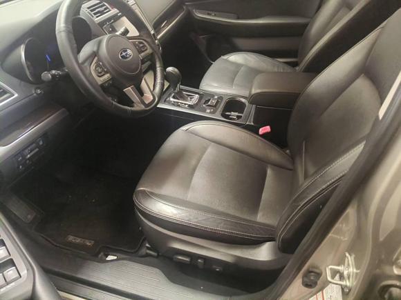 [上海·沪A] 二手斯巴鲁傲虎2015款 2.5i 豪华导航版