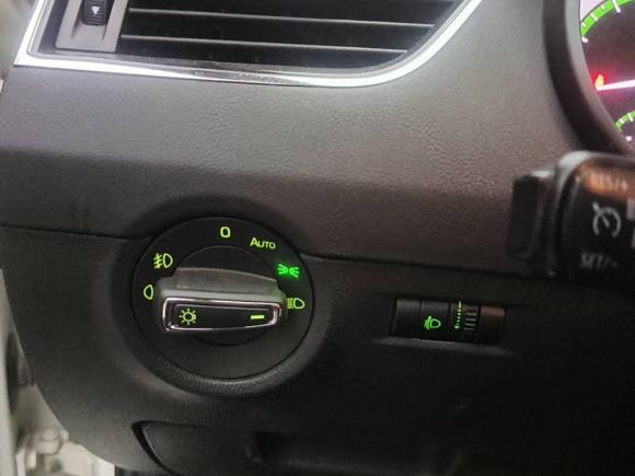 [嘉兴·浙F] 二手斯柯达明锐2018款 TSI230 DSG豪华版