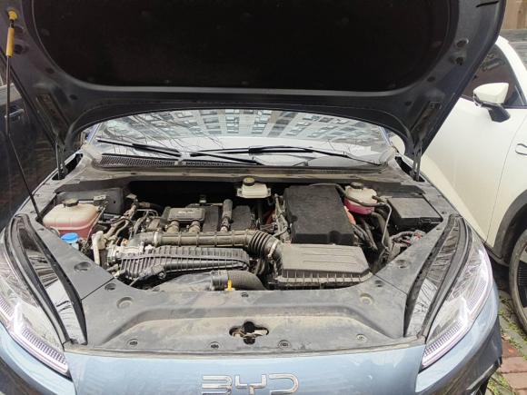 [武汉·鄂A] 二手比亚迪海豹062024款 DM-i 120KM尊荣型