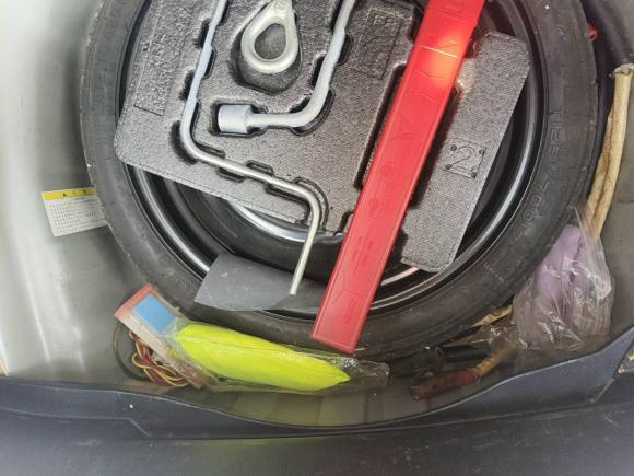 [广州·粤A] 二手丰田雷凌2017款 改款双擎 1.8H GS E-CVT精英天窗版 国V