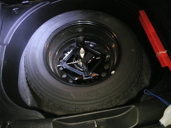 [广州·粤A] 二手Jeep自由光2016款 2.4L 专业智能版