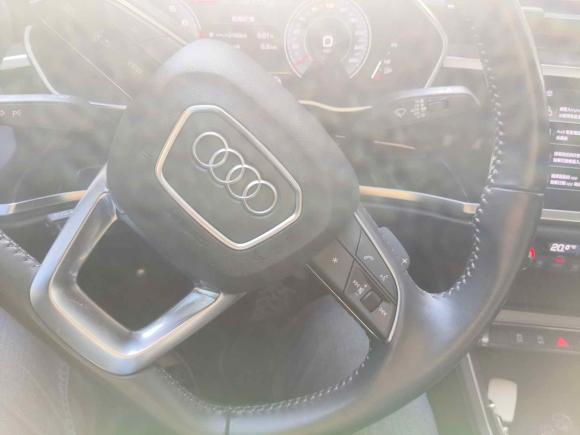 [杭州·浙A] 二手奥迪奥迪Q32022款 35 TFSI 时尚动感型