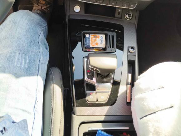 [上海·沪C] 二手奥迪奥迪Q5L2023款 40T 豪华动感型