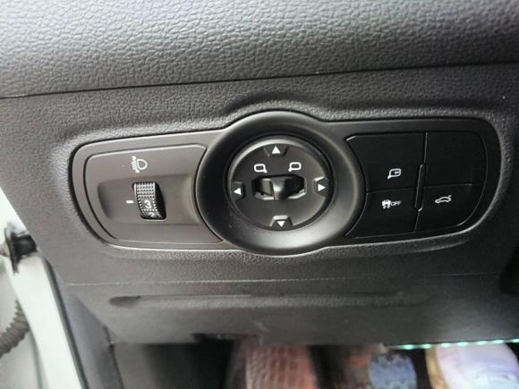 [杭州·皖S] 二手奇瑞瑞虎82018款 1.5TCI 手动尊贵型 5座