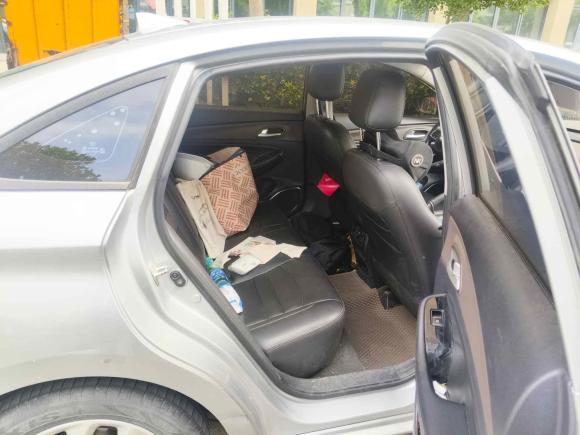 [杭州·浙A] 二手广汽传祺传祺GA42018款 200T 手动豪华版