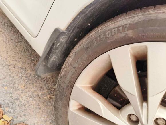 [青岛·鲁B] 二手奇瑞艾瑞泽52016款 1.5L CVT领锐版