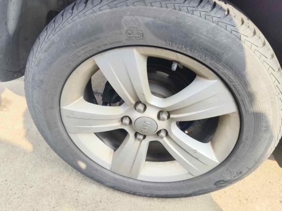 [上海·沪C] 二手Jeep指南者2014款 2.0L 两驱运动版