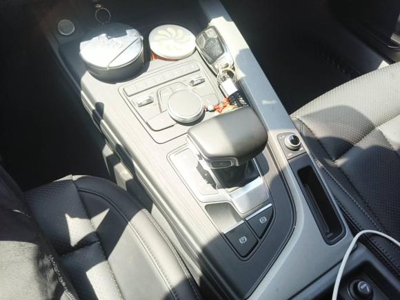 [上海·赣E] 二手奥迪奥迪A4L2019款 40 TFSI 进取型 国VI