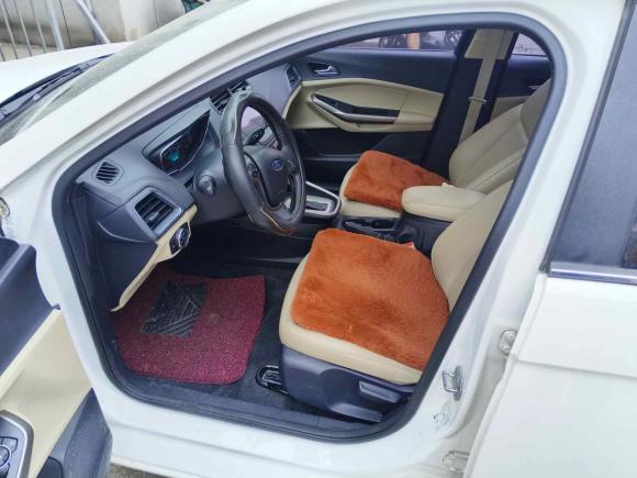 [常州·苏D] 二手福特福睿斯2015款 1.5L 自动时尚型