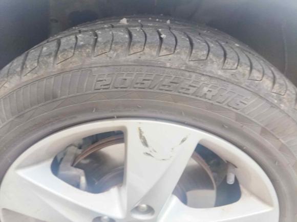 [青岛·鲁U] 二手现代朗动2012款 1.6L 手动领先型