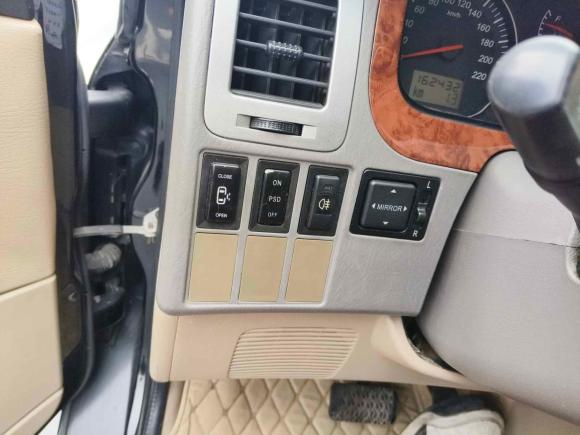 [成都·川A] 二手金杯阁瑞斯2010款 2.7L-3代 御领旗舰型2TR