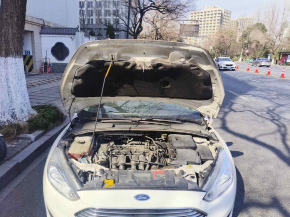 [杭州·浙A] 二手福特福克斯2015款 三厢 1.6L 自动舒适型