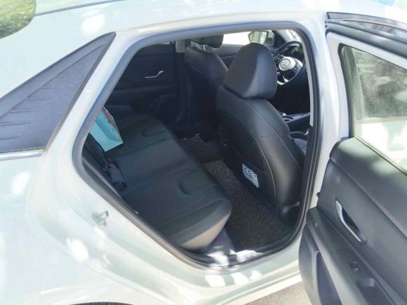 [青岛·鲁B] 二手现代伊兰特2022款 1.5L CVT LUX尊贵版