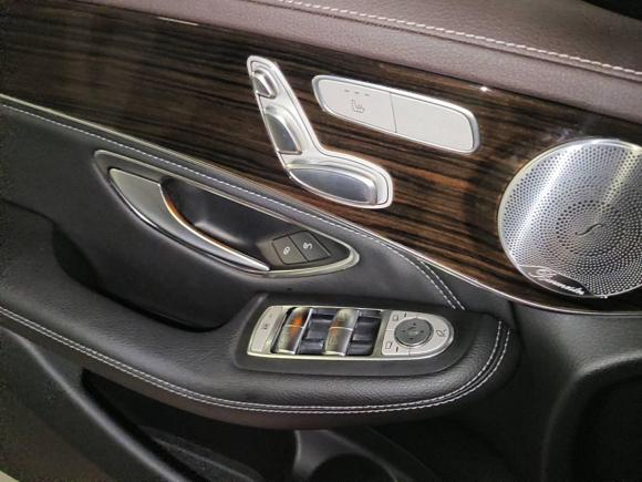 [深圳·粤B] 二手奔驰奔驰GLC2018款 GLC 260 4MATIC 动感型