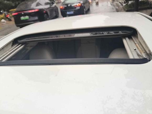 [成都·川A] 二手北京汽车北京EU52018款 R500 智风版