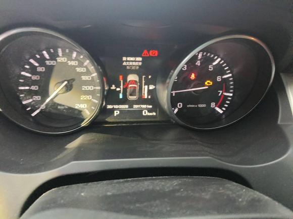 [深圳·粤L] 二手路虎揽胜极光2014款 2.0T 5门耀动版