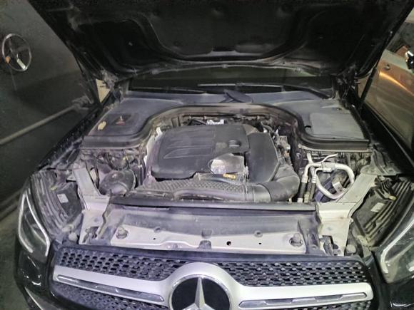 [广州·粤A] 二手奔驰奔驰GLC2020款 改款 GLC 300 L 4MATIC 动感型