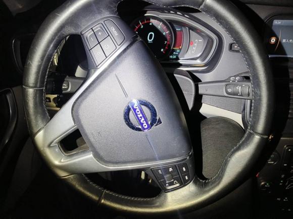 [苏州·苏E] 二手沃尔沃沃尔沃V402014款 2.0T 智雅版