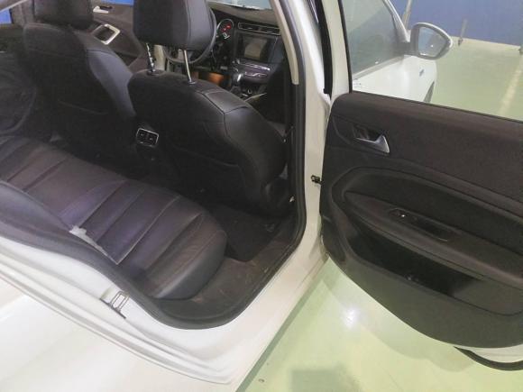 [无锡·苏B] 二手标致标致4082014款 1.6T 自动至尊版