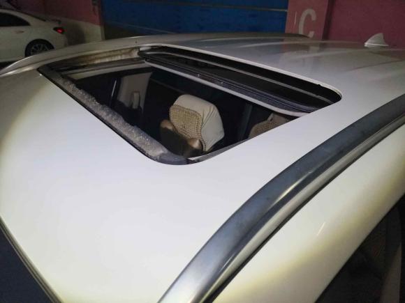 [武汉·鄂A] 二手东风风神东风风神AX52017款 1.4T 自动趣悦型