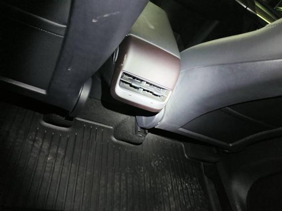 [上海·沪A] 二手特斯拉Model Y2021款 长续航全轮驱动版 3D7