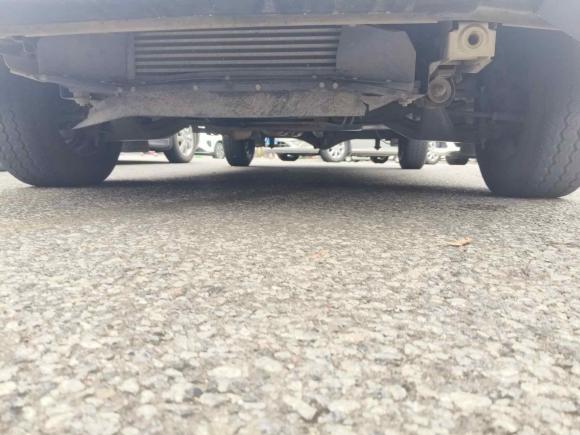 [佛山·粤E] 二手江铃特顺2017款 2.8T商运型短轴中顶6/7/8座JX493