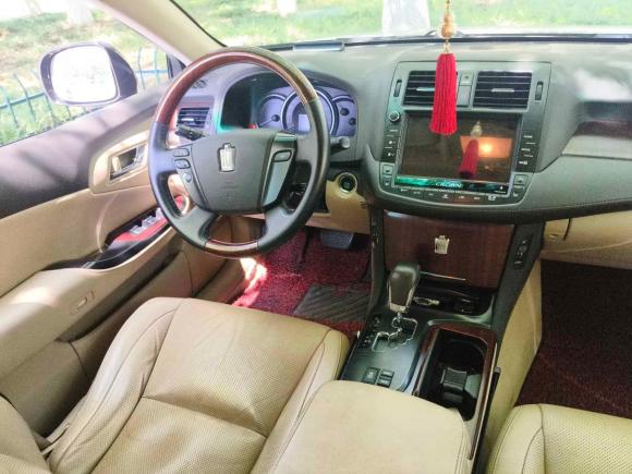 [无锡·苏B] 二手丰田皇冠2010款 2.5L Royal 真皮天窗版