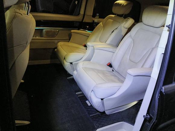 [上海·沪B] 二手奔驰奔驰V级2016款 V 260 L 尊贵加长版