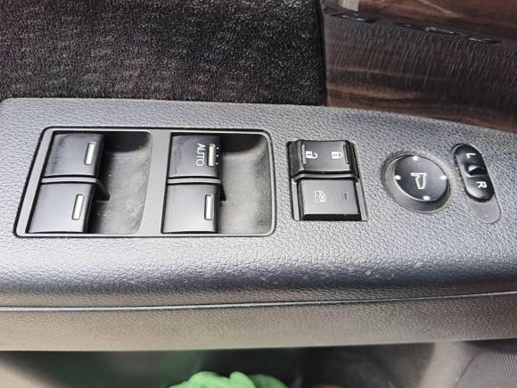 [武汉·鄂A] 二手本田艾力绅2016款 2.4L 经典版