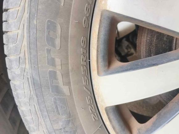 [上海·沪A] 二手上汽大通MAXUS大通G102014款 2.0T 自动豪华行政版