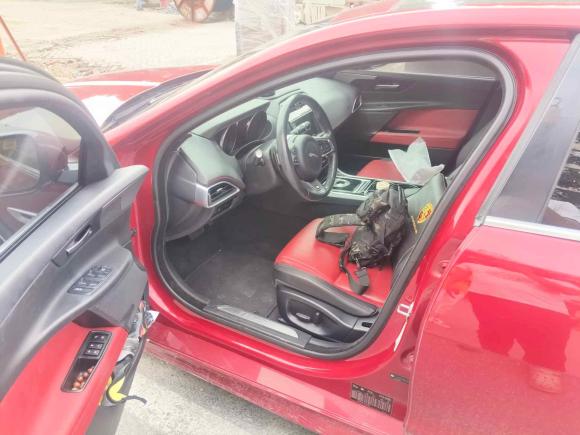 [上海·沪B] 二手捷豹捷豹XE2017款 2.0T 200PS R-Sport