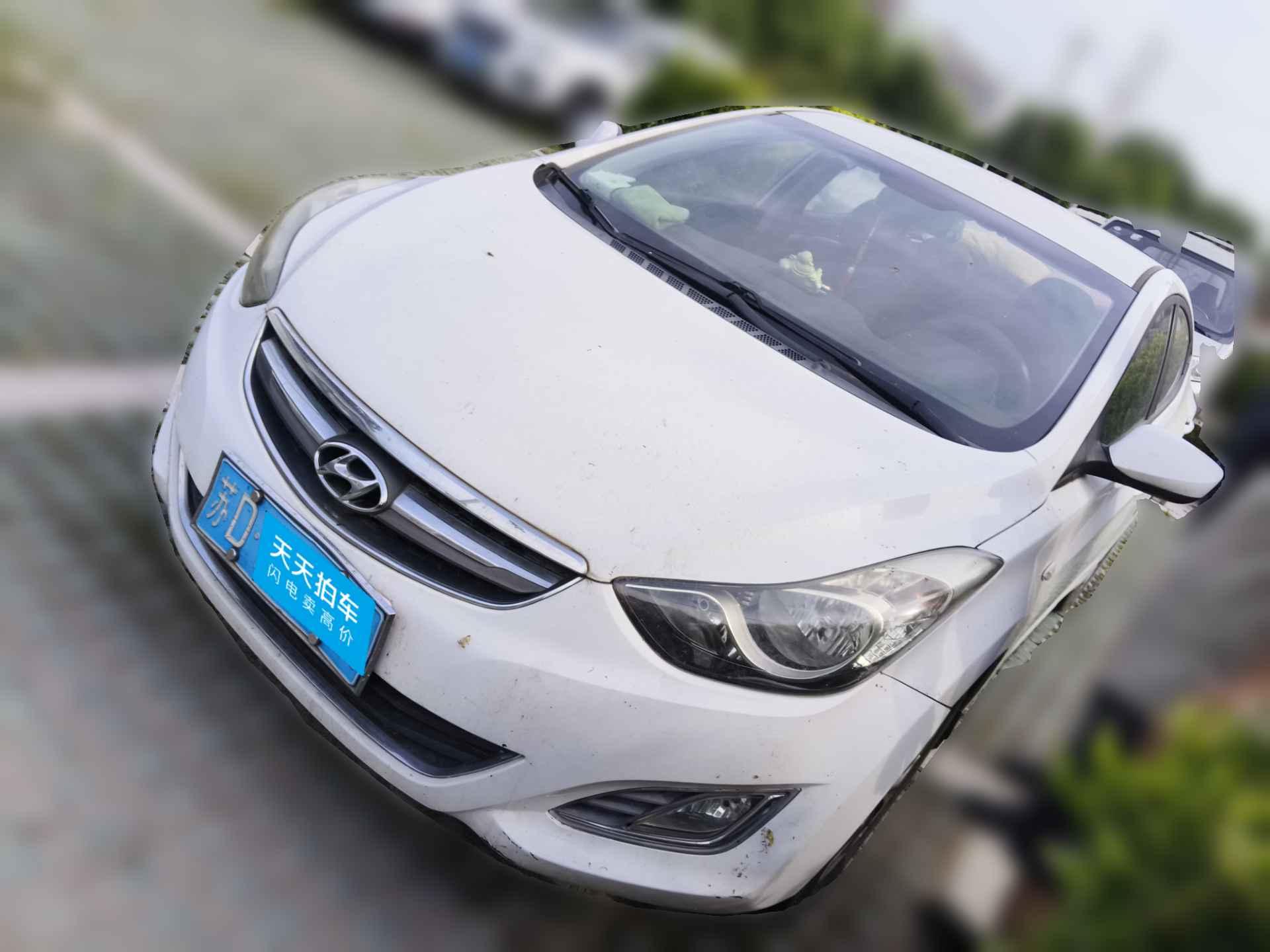 [常州·苏D] 现代朗动2015款 1.6L 自动时尚型