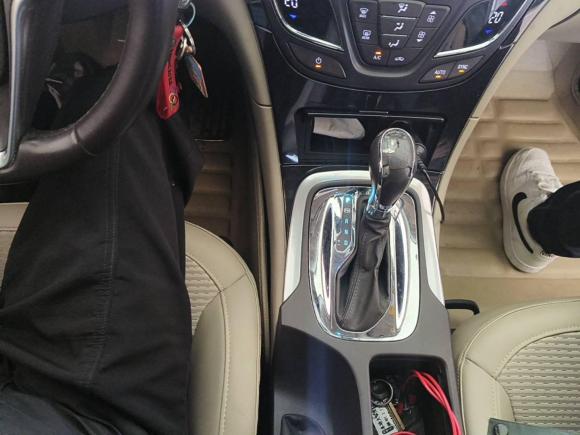 [南通·苏F] 二手别克君威2014款 2.0L 领先时尚型