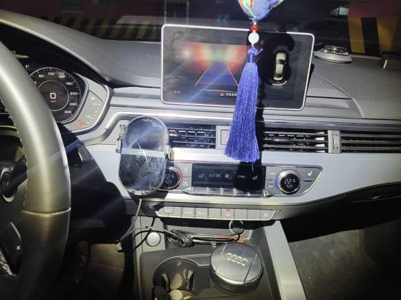 [杭州·浙A] 二手奥迪奥迪A4L2018款 30周年年型 40 TFSI 时尚型