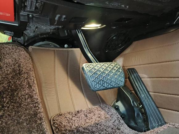 [深圳·粤B] 二手奔驰奔驰GLC2021款 GLC 300 L 4MATIC 动感型