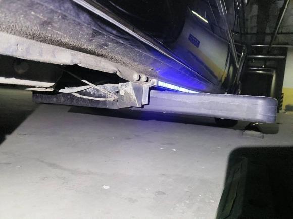 [济南·鲁A] 二手上汽大通MAXUS新途V802021款 2.0T AMT经典傲运通短轴超低顶5/6座