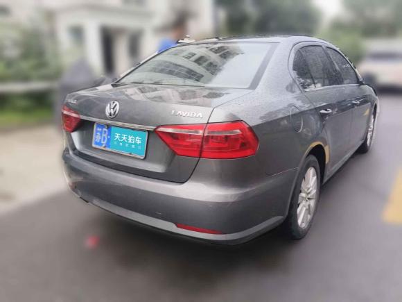 [无锡·苏B] 二手大众朗逸2013款 改款经典 1.6L 手动舒适版