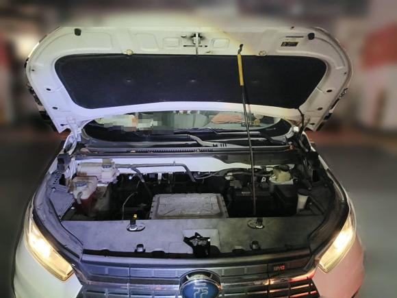 [深圳·粤B] 二手比亚迪元新能源2019款 EV360 智联领尚型