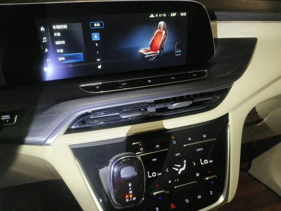 [上海·京N] 二手别克别克GL82023款 ES陆尊 豪华型