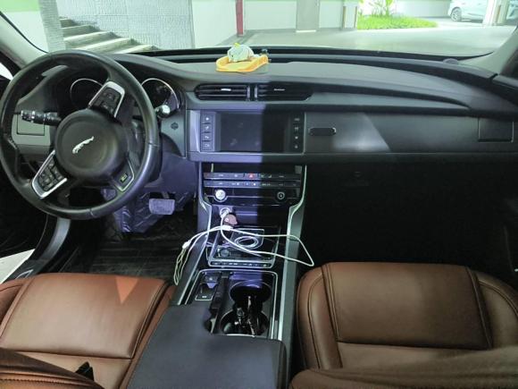 [苏州·浙A] 二手捷豹捷豹XF2016款 XF 2.0T 两驱R-Sport运动版