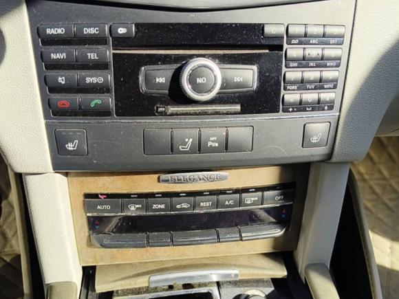 [上海·沪K] 二手奔驰奔驰E级2009款 E 300 优雅型