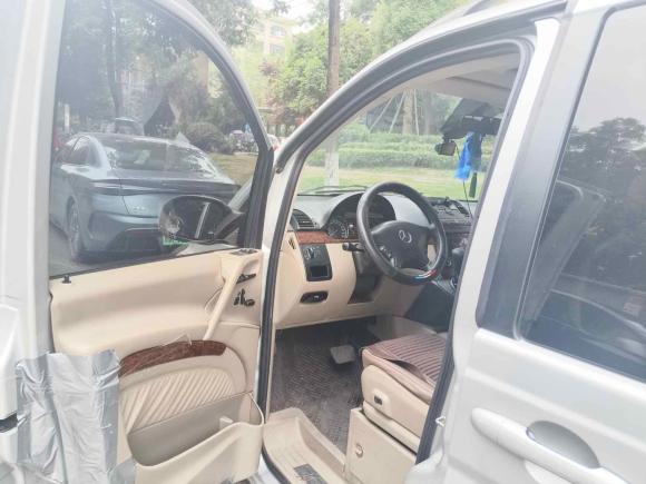 [成都·川A] 二手奔驰唯雅诺2010款 2.5L 尊贵版