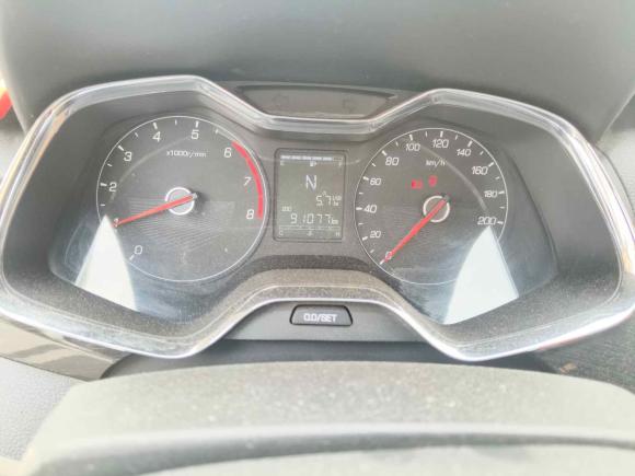 [青岛·鲁B] 二手宝骏宝骏3102017款 1.5L 自动豪华型