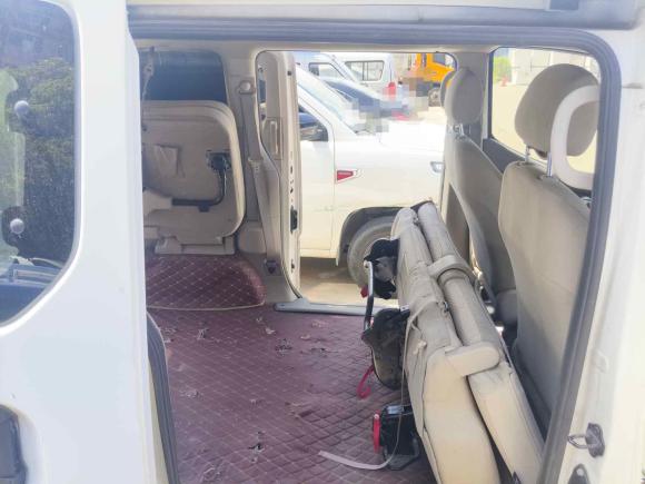 [嘉兴·浙A] 二手日产日产NV2002016款 改款 1.6L CVT豪华型