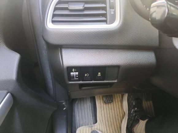 [广州·粤P] 二手铃木锋驭2015款 1.6L 手动两驱进取型