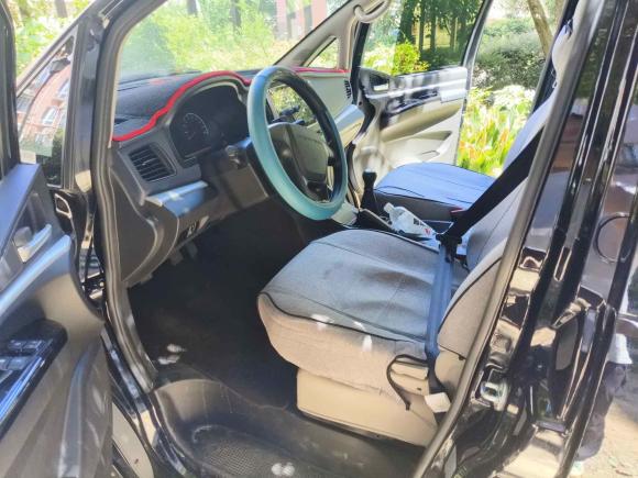 [无锡·苏B] 二手东风风行菱智2023款 M5 1.6L 实用型 5座